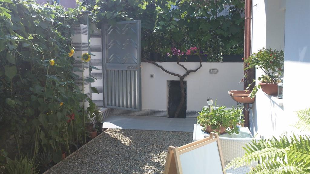 タオルミーナ ブルー スカイ ハウス Bed & Breakfast エクステリア 写真