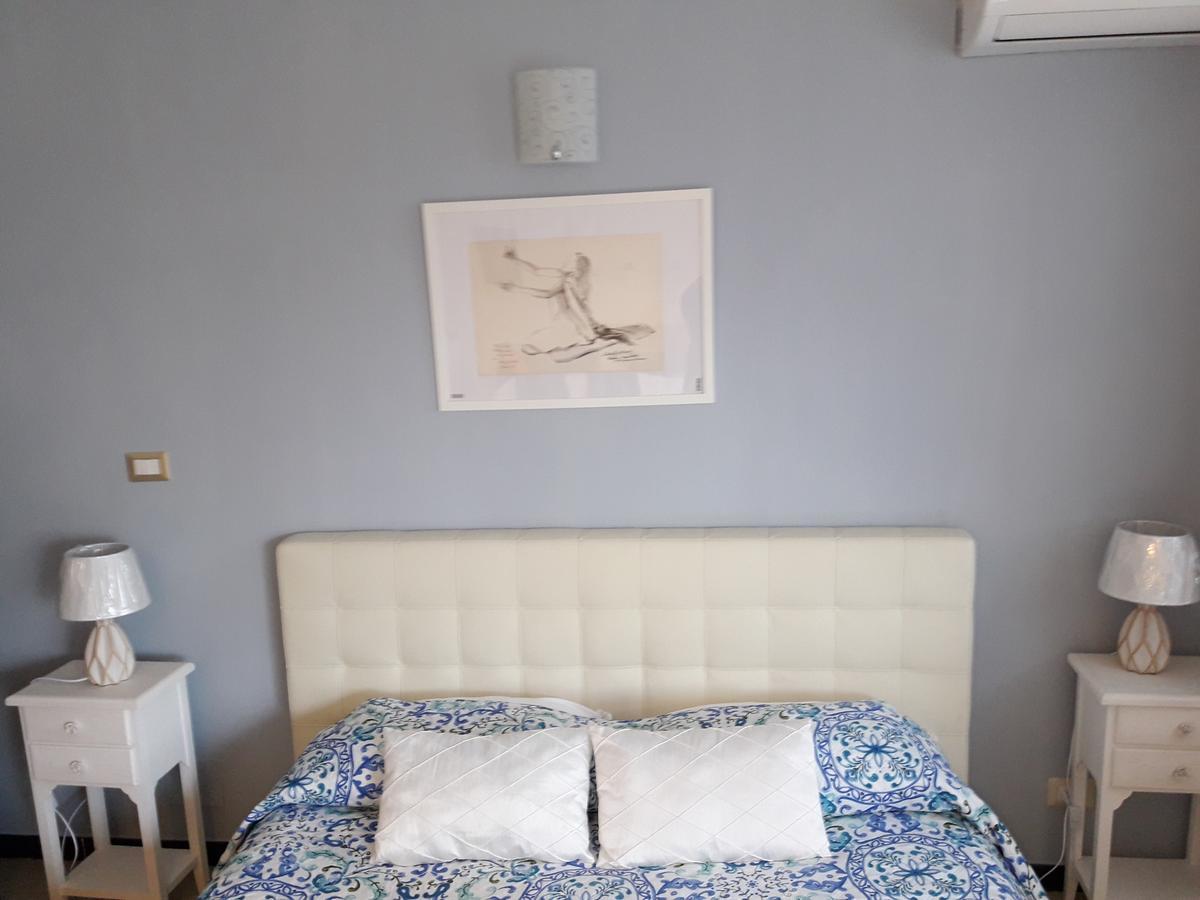 タオルミーナ ブルー スカイ ハウス Bed & Breakfast エクステリア 写真